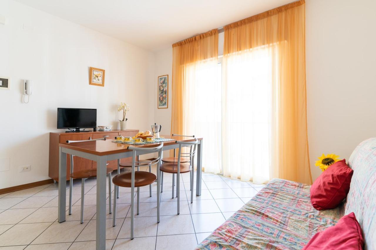 Ca' Mira Apartments كاوْرلي المظهر الخارجي الصورة